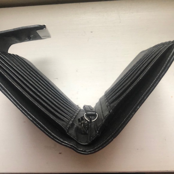 Wallet with flower patterns 🌺 - Picture 3 of 5